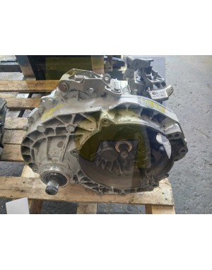 CAJA DE CAMBIOS VOLKSWAGEN CARAVELLE 2.5TDI - 174CV - 2007 - MANUAL DE 6V
